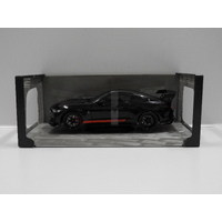 1:18 2022 Ford Shelby GT500 "Code Red" (Black)