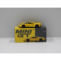 1:64 Ford GT (Triple Yellow)