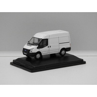 1:76 New Ford Transit Van Mid Roof (Frozen White)