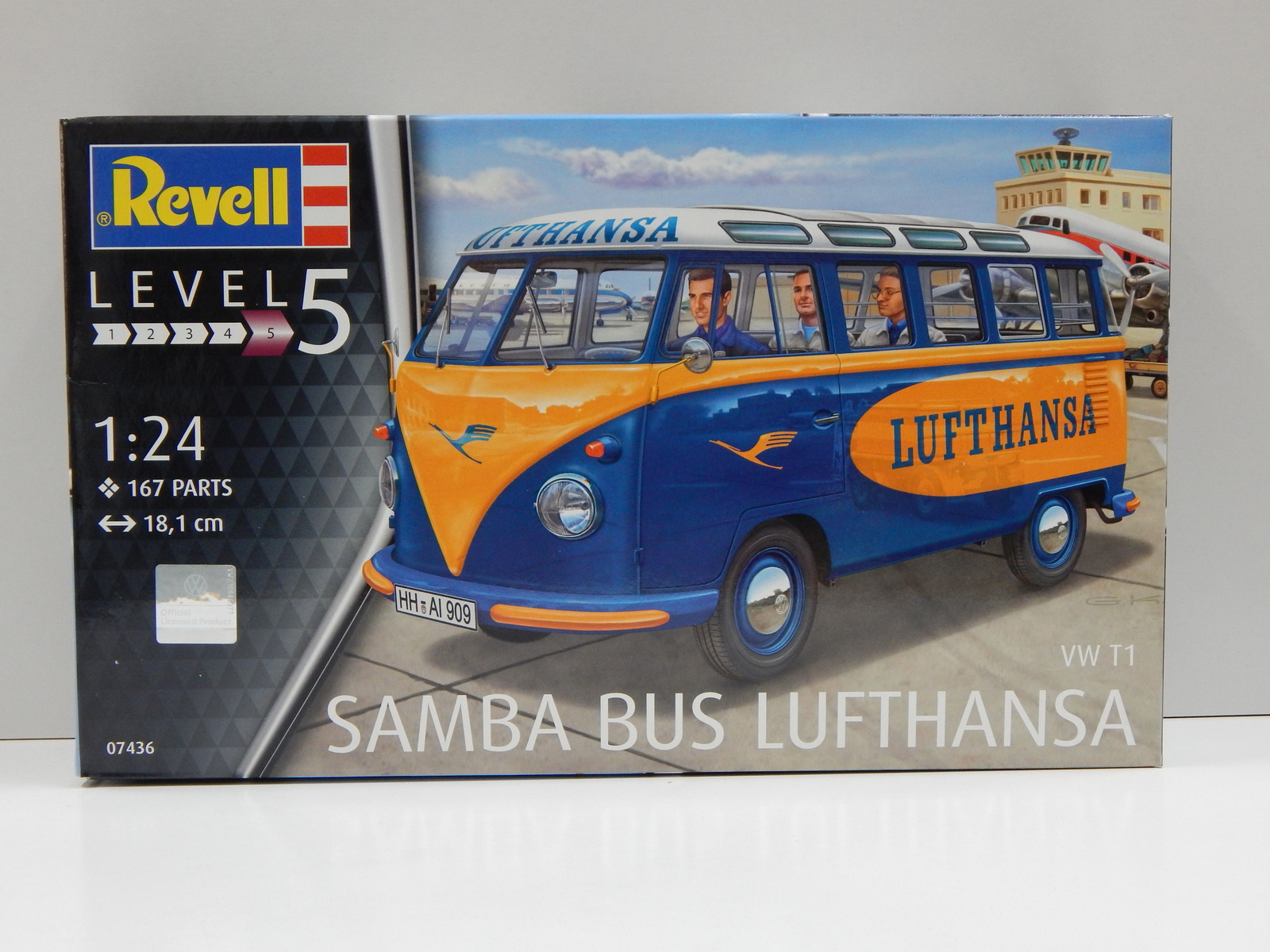 Revell Germany 1/24 VW T1 Samba Bus Lufthansa