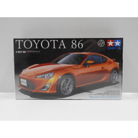 1:24 Toyota 86
