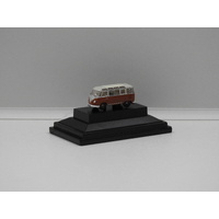 N:Gauge Volkswagen T1 Samba Bus (Sealing Wax Red/Beige Grey)