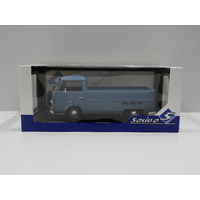 1:18 1968 Volkswagen T2 Pickup (Blue Petrol)