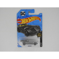 1:64 Batmobile - Hot Wheels Long Card "Batman"