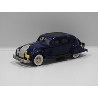 1:43 1934 Chrysler Airflow 4 Door Sedan (Blue)