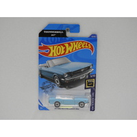 1:64 1965 Ford Mustang Convertible - Hot Wheels Long Card James Bond "Thunderball"