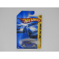 1:64 Volkswagen Golf GTI - 2007 Hot Wheels Long Card
