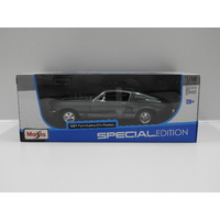1:18 1967 Ford Mustang GTA Fastback (Green)