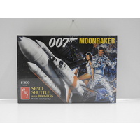 1:200 Space Shuttle with Boosters "James Bond 007 Moonraker"