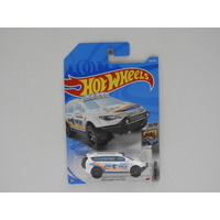 1:64 Chrysler Pacifica - Hot Wheels 2021 Treasure Hunt Long Card