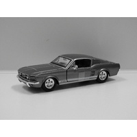 1:24 1967 Ford Mustang GT (Silver)