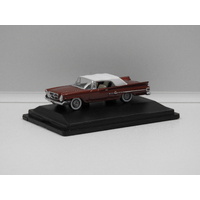 1:87 1961 Chrysler 300 Convertible (Closed) (Cinnamon/White)
