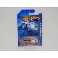 1:64 Old Number 5.5 - 2006 Hot Wheels Long Card