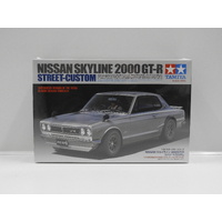 1:24 Nissan Skyline 2000 GT-R Street-Custom