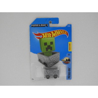 1:64 Minecart "Minecraft" - 2016 Hot Wheels Long Card