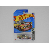 1:64 1973 BMW 3.0 CSL Race Car - Hot Wheels 2022 Super Treasure Hunt Long Card