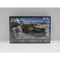 1:48 U.S. 2 1/2Ton 6x6 Airfield Fuel Truck