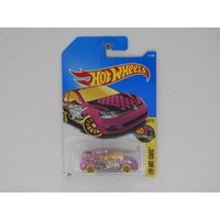 1:64 Volkswagen Golf Mk7 - 2017 Hot Wheels Long Card