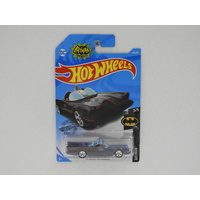 1:64 Classic TV Series Batmobile - Hot Wheels Long Card "Batman"