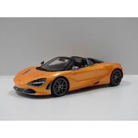 1:18 2018 McLaren 720S Spider (Papaya)