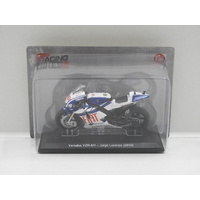1:18 Yamaha YZR-M1 2010 #99 (Jorge Lorenzo) Issue #10