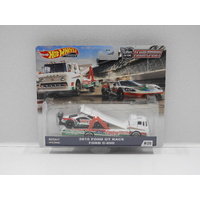 1:64 2016 Ford GT Race & Ford C-800 - Hot Wheels Car Culture "Team Transport"