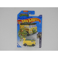1:64 Party Wagon - Hot Wheels Long Card "Teenage Mutant Ninja Turtles"