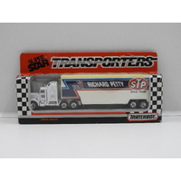 1:100 Kenworth Aerodyne Matchbox Super Star Transporters - STP Race Team (Richard Petty)