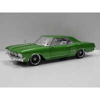 1:18 1964 Buick Riviera Custom Cruiser (Cosmic Dust Green)