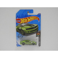 1:64 2013 Hot Wheels Chevy Camaro Special Edition - Hot Wheels 2020 Treasure Hunt Long Card
