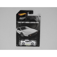 1:64 Lotus Esprit S1 - Hot Wheels Long Card James Bond "The Spy Who Loved Me"