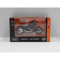 1:18 2022 Harley-Davidson Fat Bob 114
