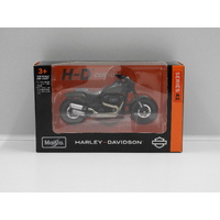 1:18 Harley-Davidson Fat Bob 114