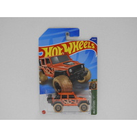 1:64 2017 Jeep Wrangler - Hot Wheels 2022 Treasure Hunt Long Card