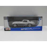 1:18 1965 Chevrolet Corvette (Silver)