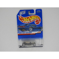 1:64 Track T - 1999 Hot Wheels Long Card