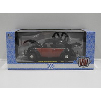 1:24 1952 Volkswagen Beetle Deluxe Model (Black/Red)