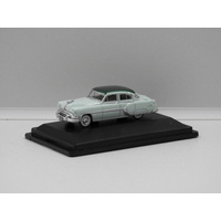 1:87 1954 Pontiac Chieftain 4 Door (Shannon Green/Brookmere Green)