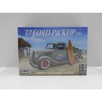 1:25 1937 Ford Pickup with Surfboard 2 in 1
