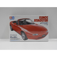 1:24 Eunos Roadster