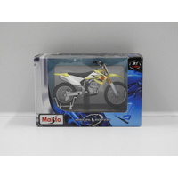 1:18 Suzuki RM-Z 250