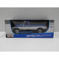 1:18 1979 Ford F150 Pickup (Blue/White)