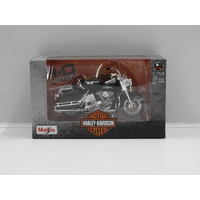 1:18 1966 Harley-Davidson FLH Electra Glide