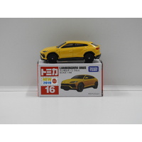 1:66 Lamborghini Urus (Yellow) - Made in Vietnam