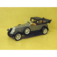 1:43 1926 RENAULT 40 CV (SILVER)