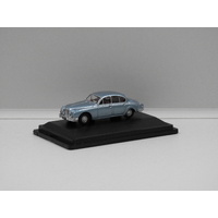 1:76 Jaguar Mk2 (Opalescent Silver Blue)