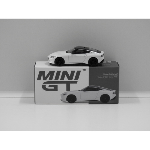 1:64 Nissan Fairlady Z - Version ST 2023 (Everest White) (Opened, Unsealed)