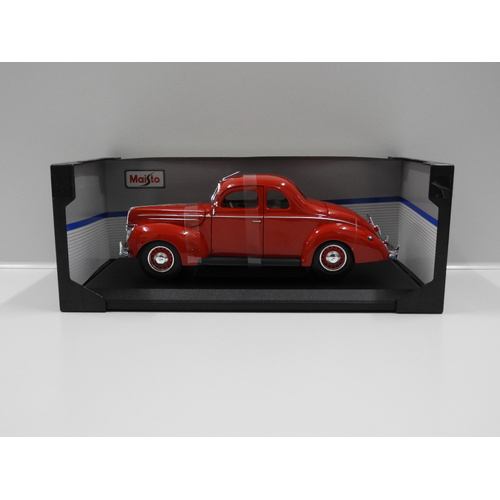 1:18 1939 Ford Deluxe Coupe (Red)