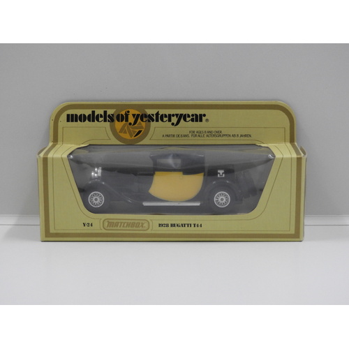 1:38 1928 Bugatti T44 (Black/Yellow)