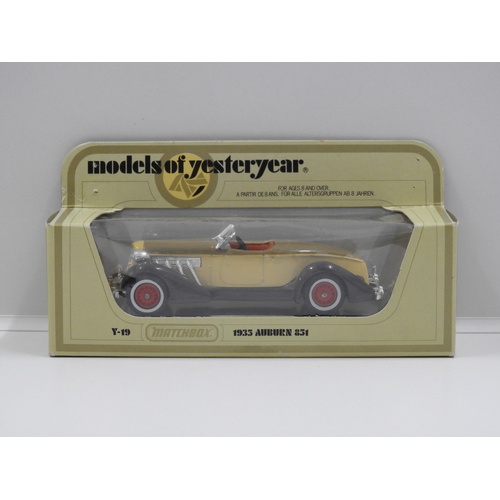 1:42 1935 Auburn 351 (Light Brown/Tan/Dark Brown)